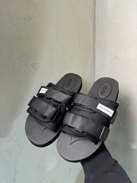 CIAB02 - Scarpe - Never Again